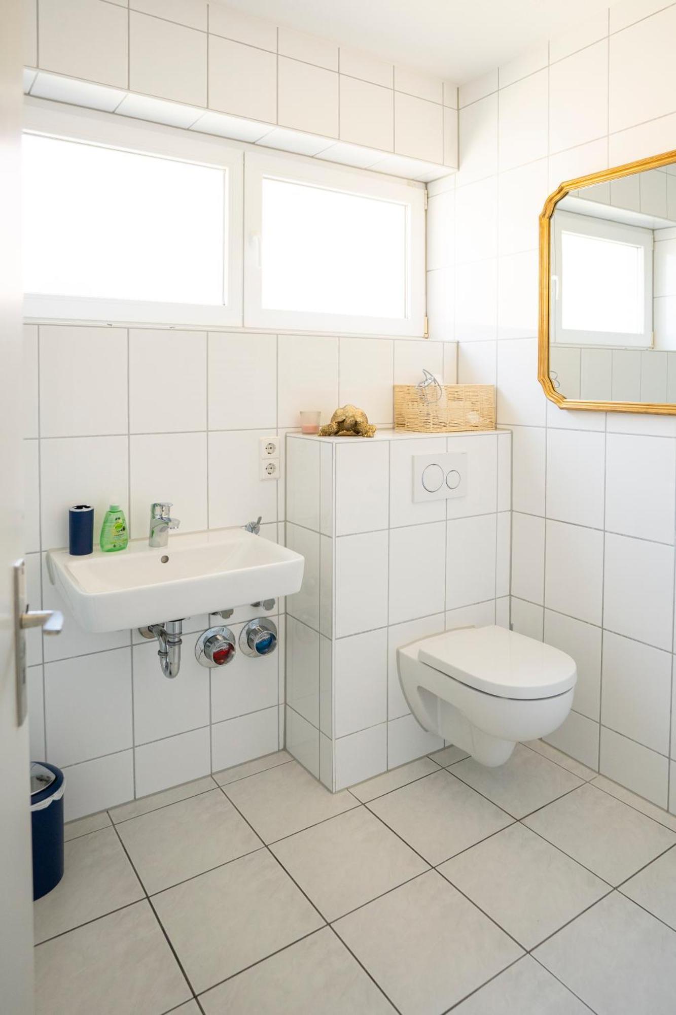Appartement Blauwal - W14, Zentral In Bahnhofsnaehe, Balkon, Kueche Ulm